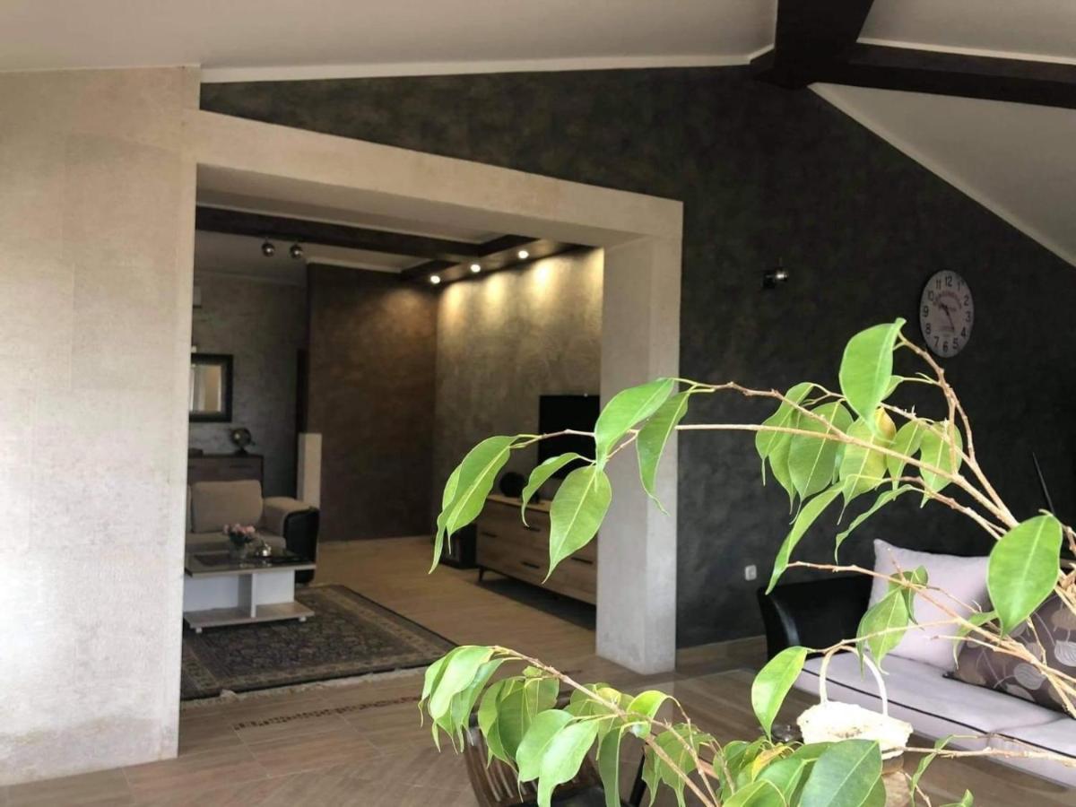 Villa Zafirah Pula Exteriör bild